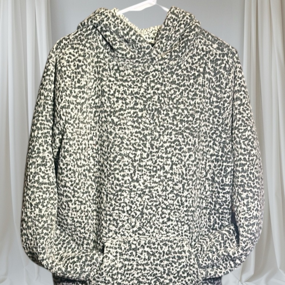 Y9.   Fahrenheit Active Hoodie